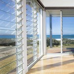 หน้าต่างบานเกล็ดอลูมิเนียมแตกด้วยความร้อน